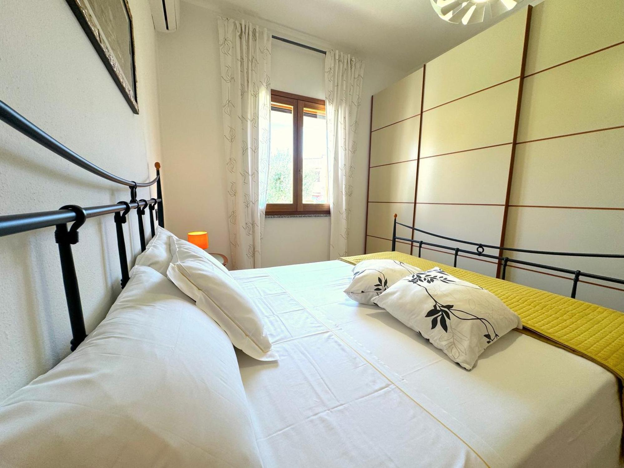 Rosa'S House - Zona Ospedaliera Apartment Каляри Екстериор снимка